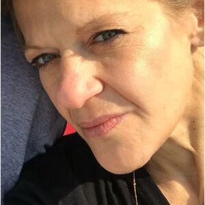 Meet your Posher, Stacie